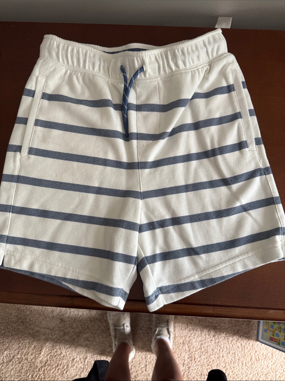 Vineyard Vines White with Navy Stripe Shorts